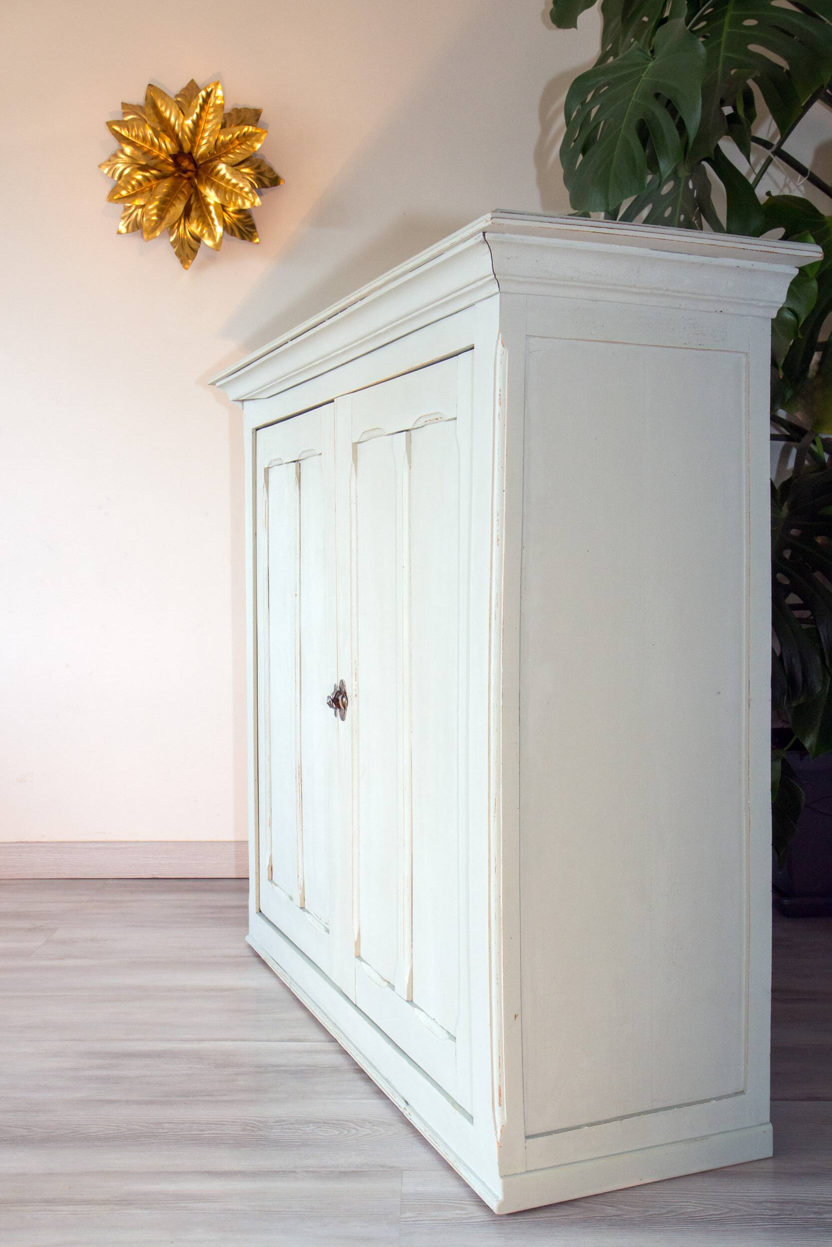 Large Parisian sideboard, dresser, clay gray, patinated wood, 1950