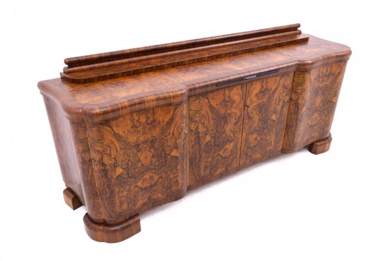 Grande commode Art déco des années 1940, Pologne. Après restauration.