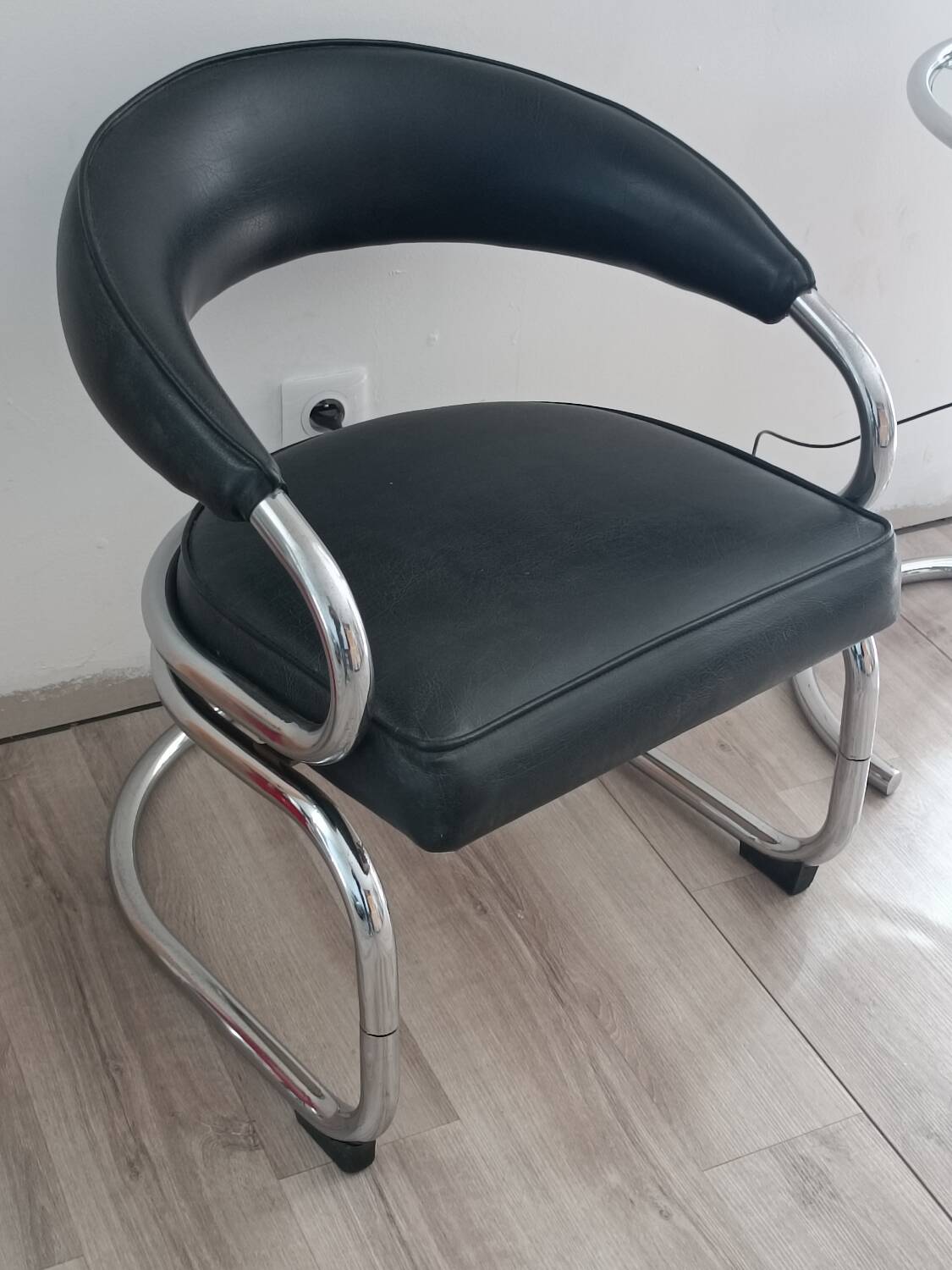 Designer armchair attributed to Giotto Stoppino, 1970s