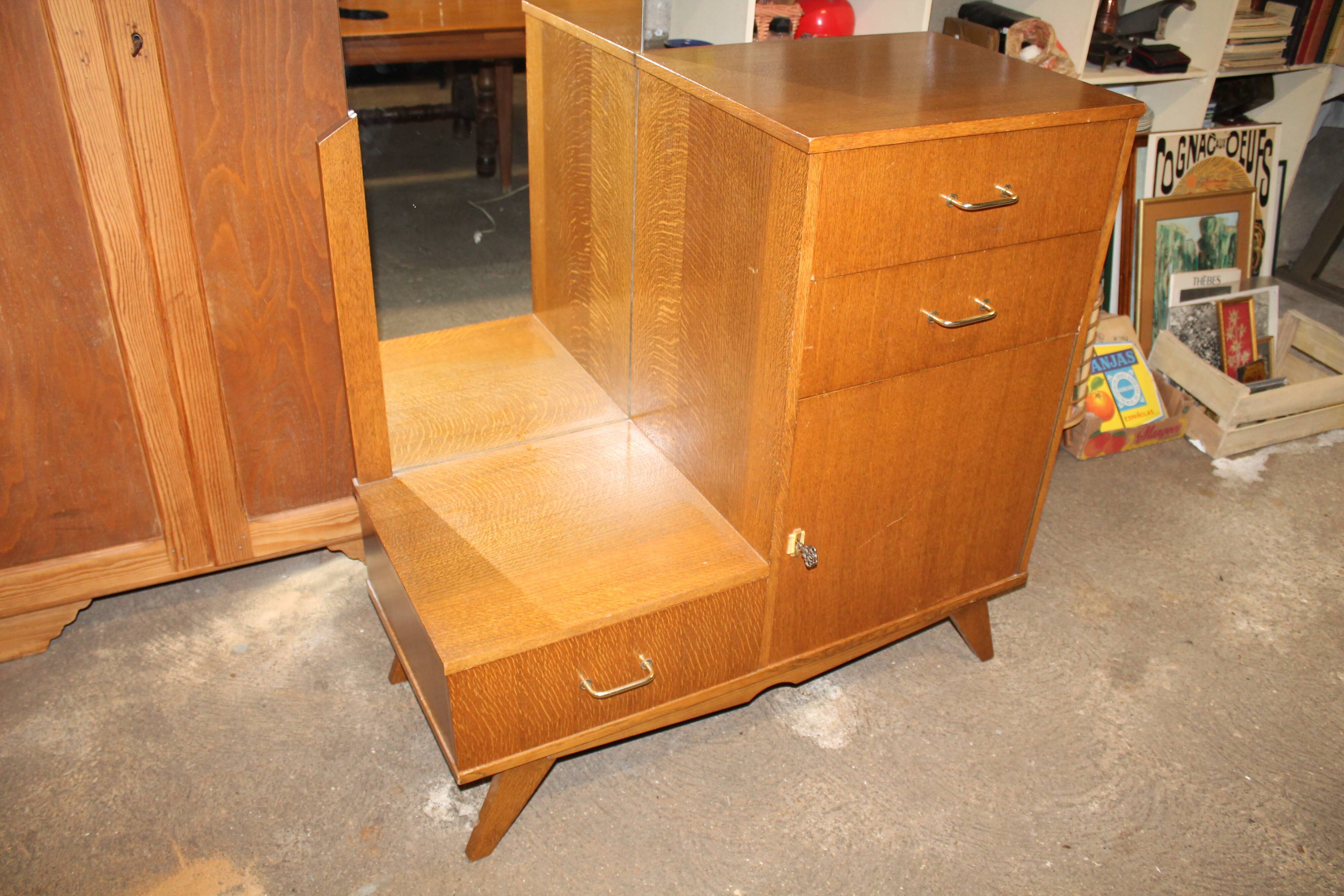 Mirror entrance furniture