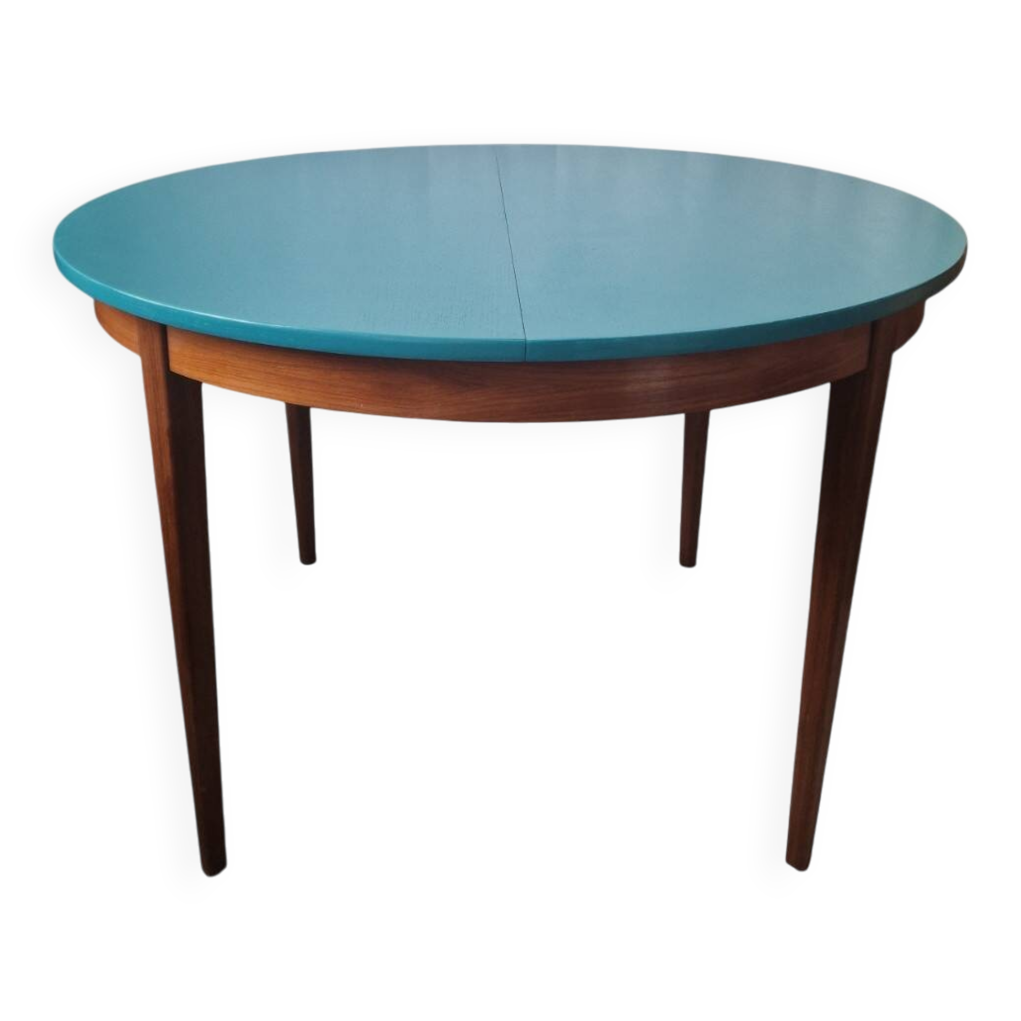 Extendable oval teak dining table
