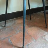 Vintage red moumoute chair