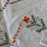 Nappe ancienne brodée