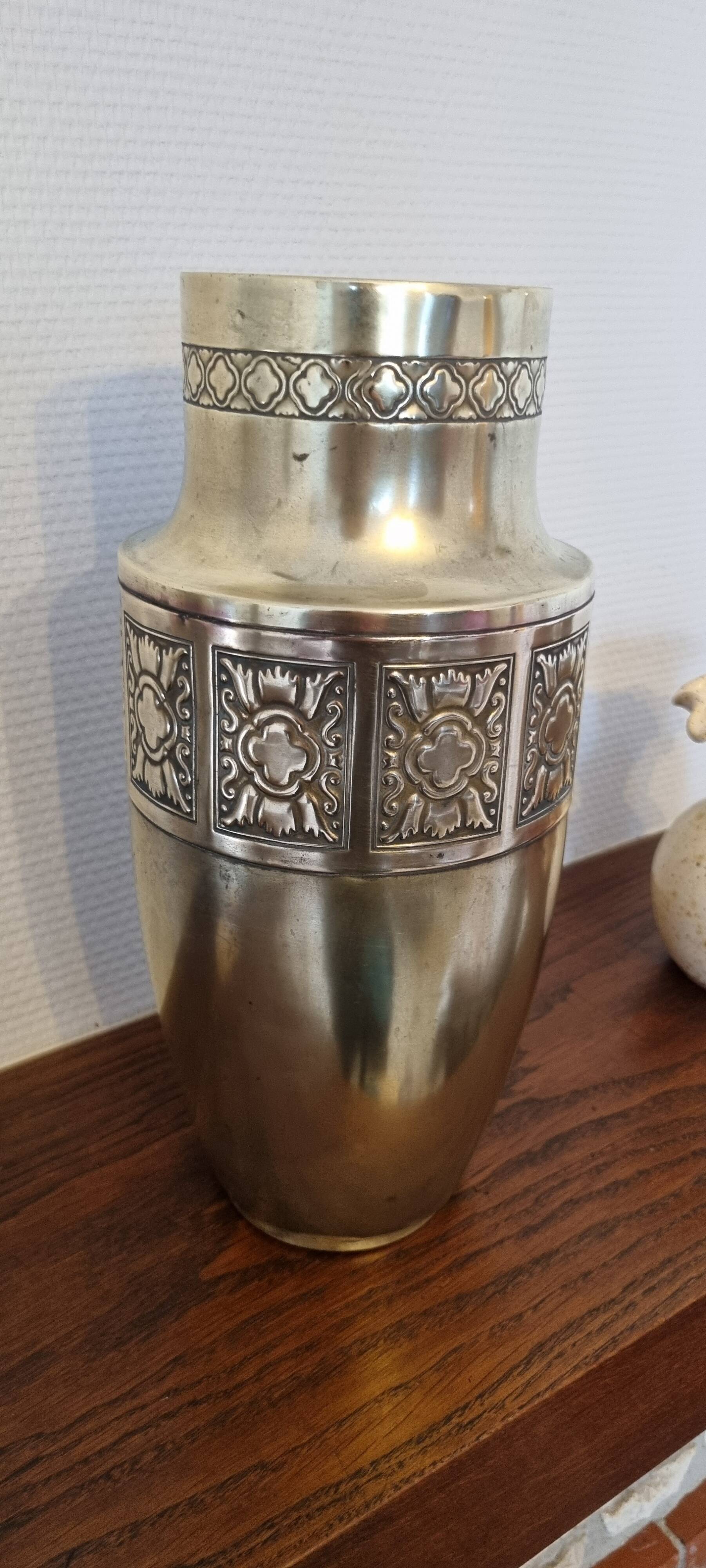 Copper vase and engraving