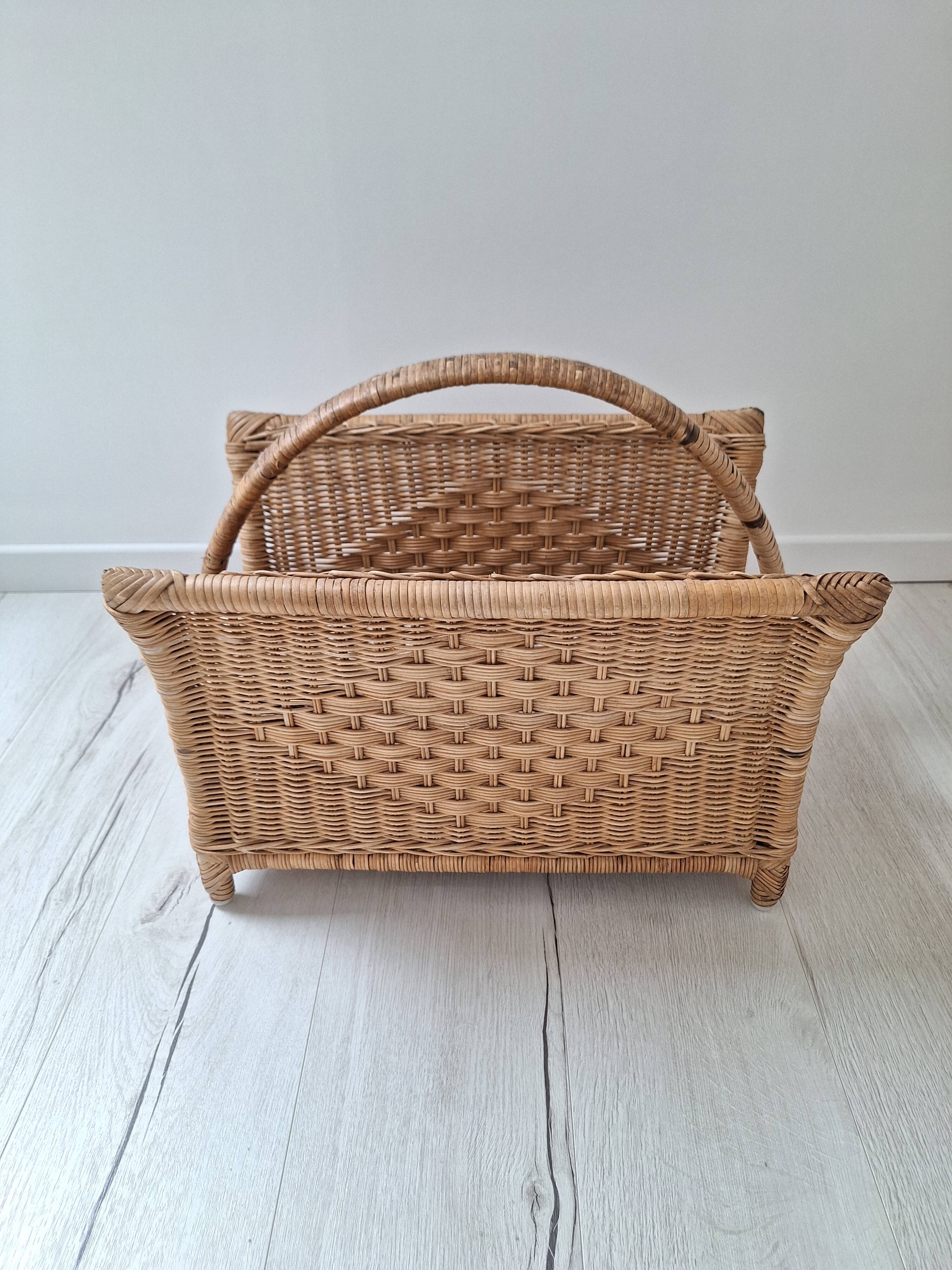Rattan magazine holder