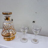 Deco liquor service