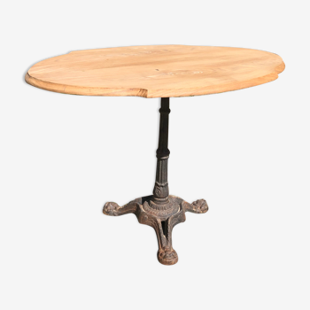 Cast iron and chene bistro table