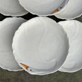 Series of very large swan barbotine plates