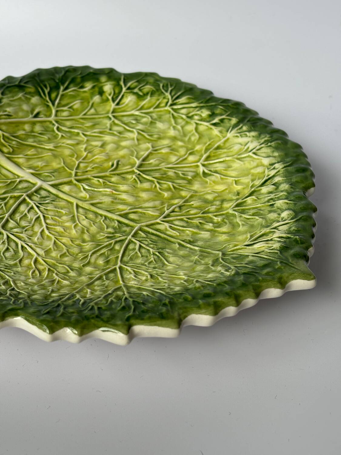 Cabbage leaf slip dish
