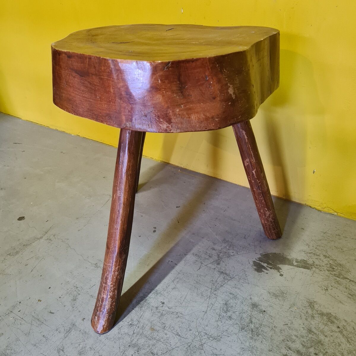 Vintage french tree trunk sidetable from the 1970s