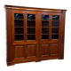 Bibliothèque anglaise classique avec colonnes