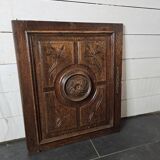 Ancienne porte en bois sculpté
