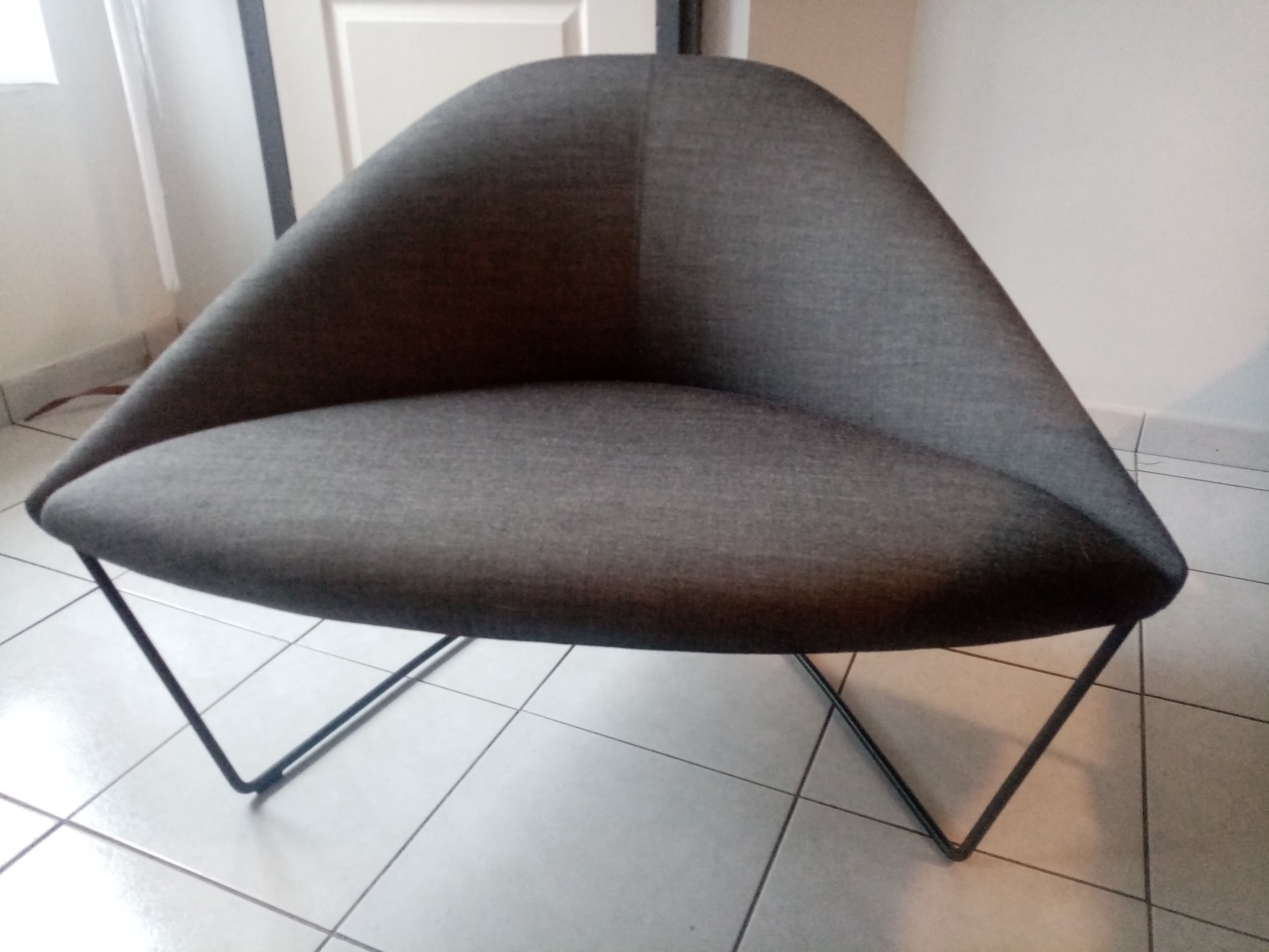 Fauteuil modele Colina design Altherr Molina