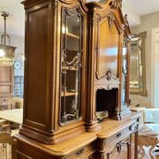 Buffet Noyer de style Louis XV