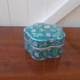 Candy box in faience