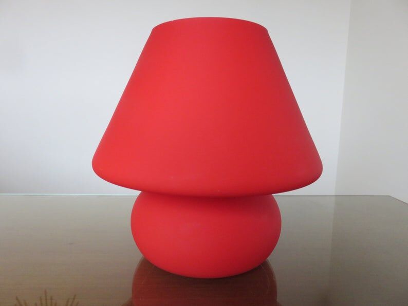 Red "mushroom" lamp 770s