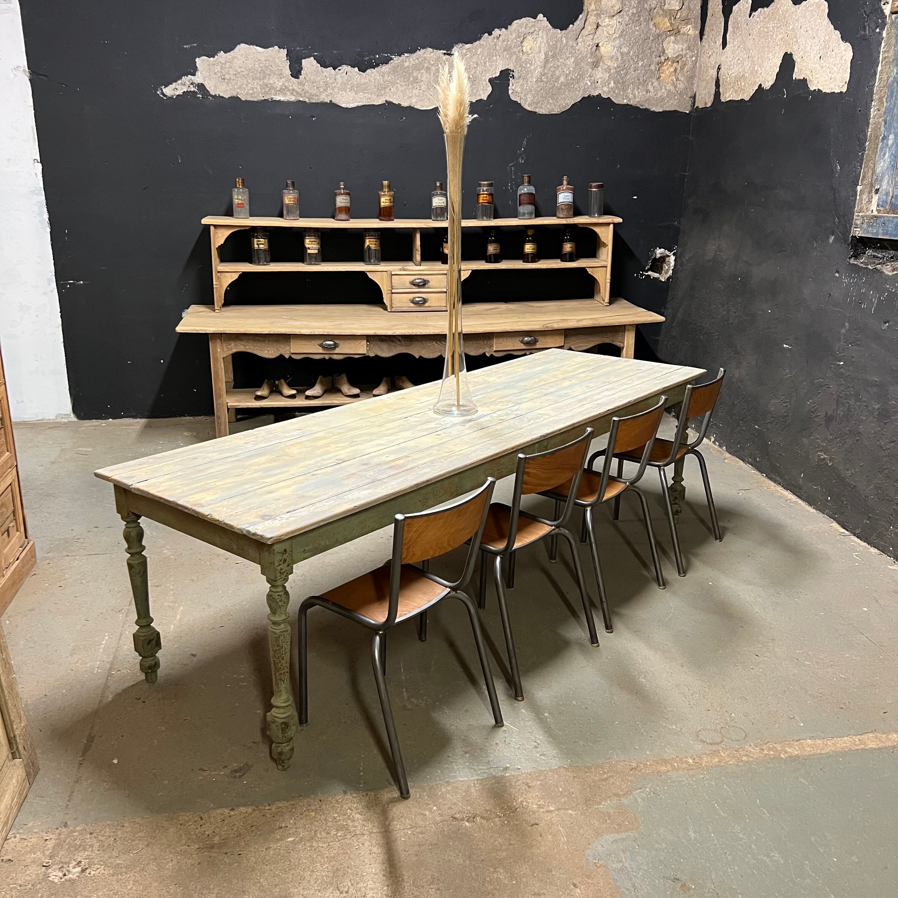 Table de drapier de salle à manger patiné