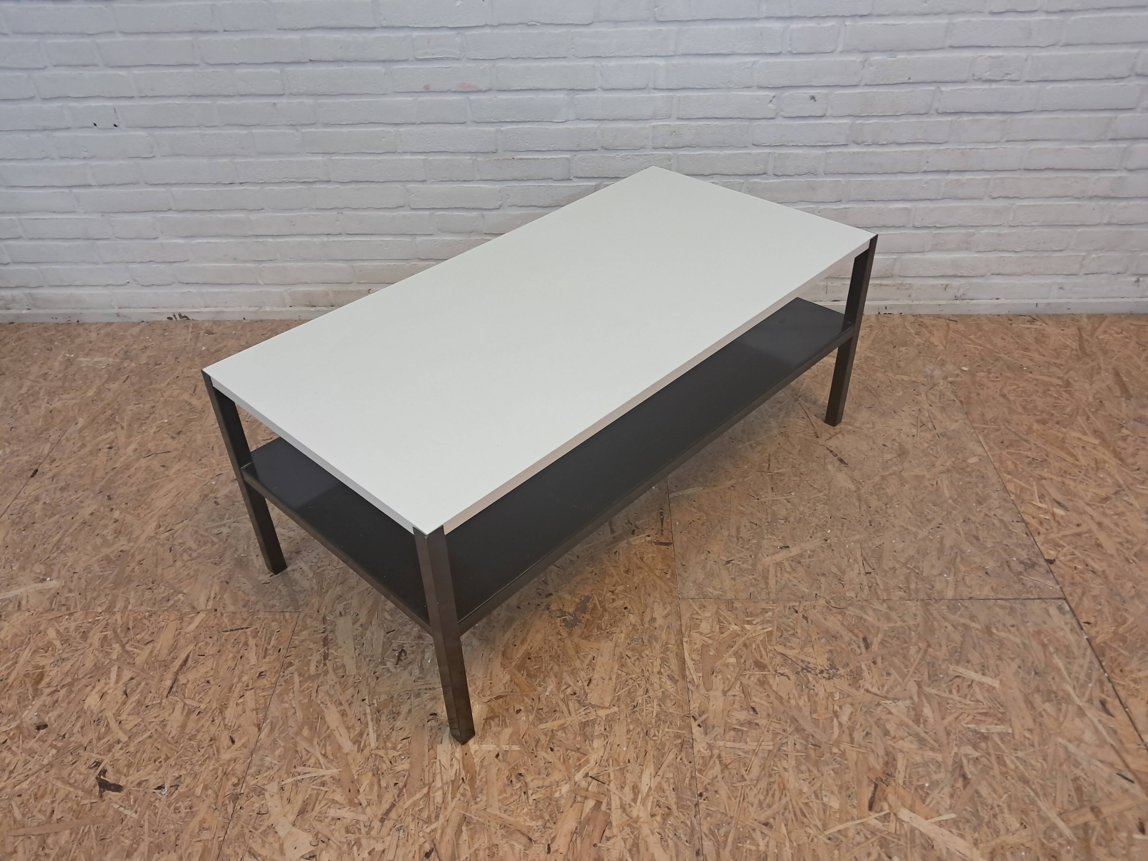 Regal Coffee table, Wim Rietveld