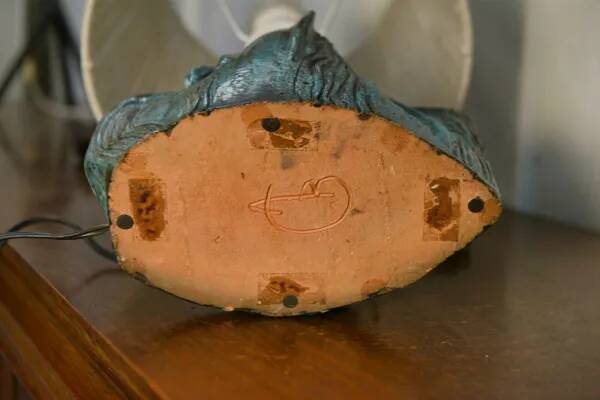 Lampe en céramique brutaliste signée avec abat-jour en lin 1950’s