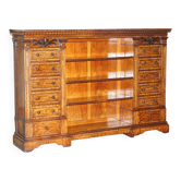 Meuble Wellington Antique 1830 en Bois Flammé