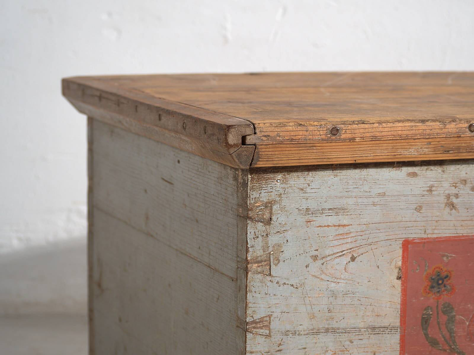 Antique grey trunk with floral details dated 1878 #26