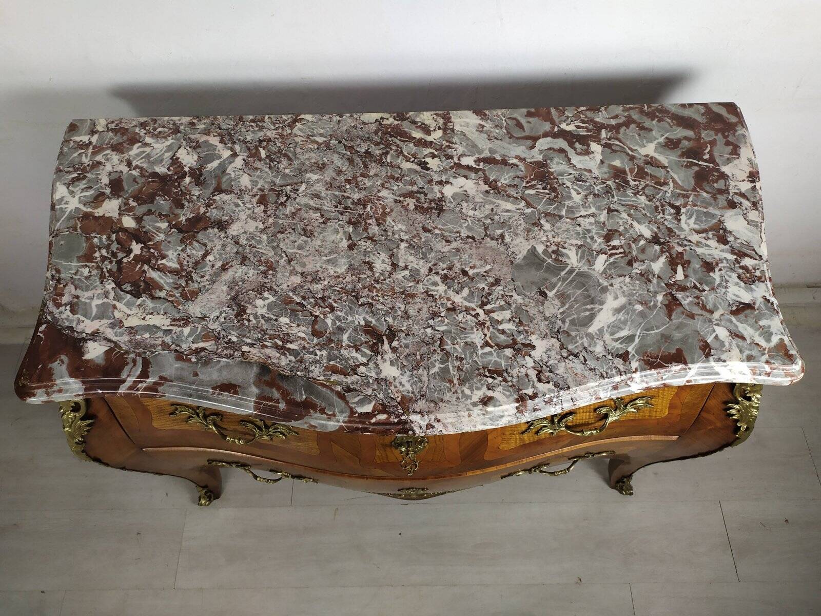 Curved Louis XV commode