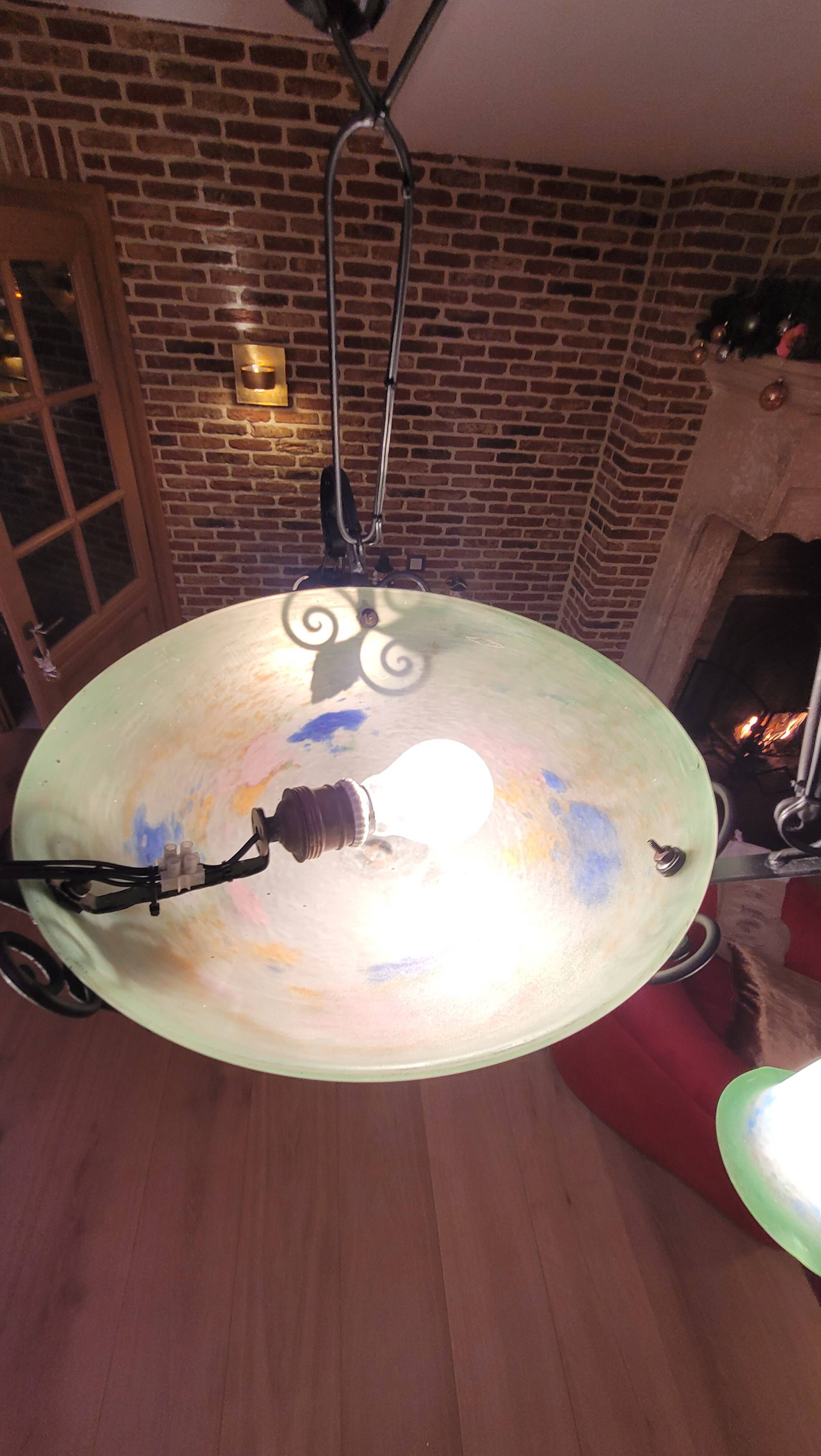 Magnificent Schneider chandelier with three branches - Opaline glass and metal