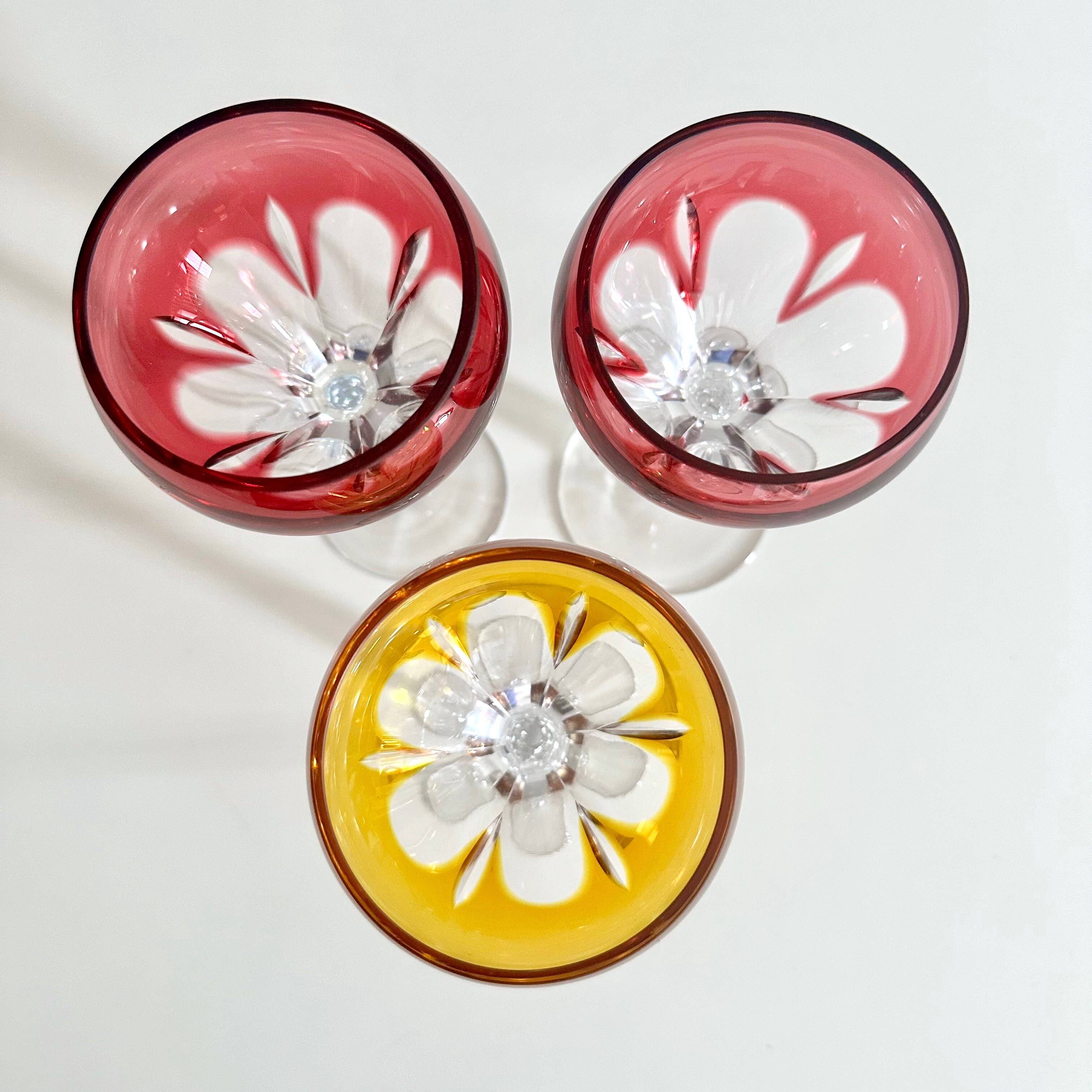 Coloured crystal glasses, wine glasses, set of 3, mid century bar