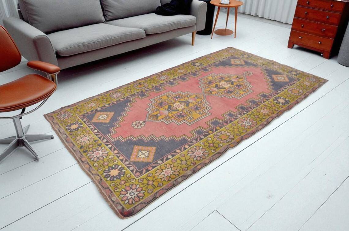 Oushak Handknooted Floral Carpet