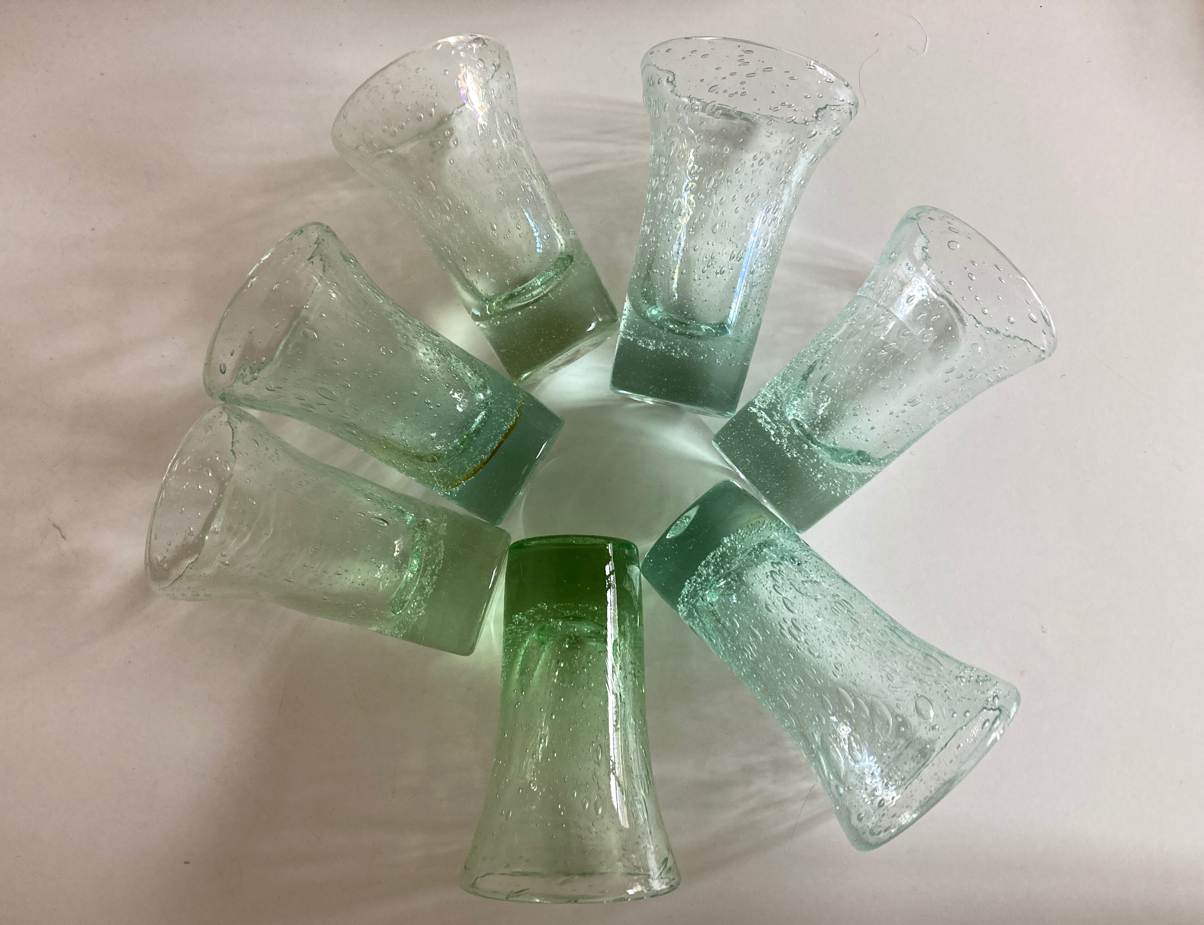 Set of 7 Biot cups in bubbled glass 1970