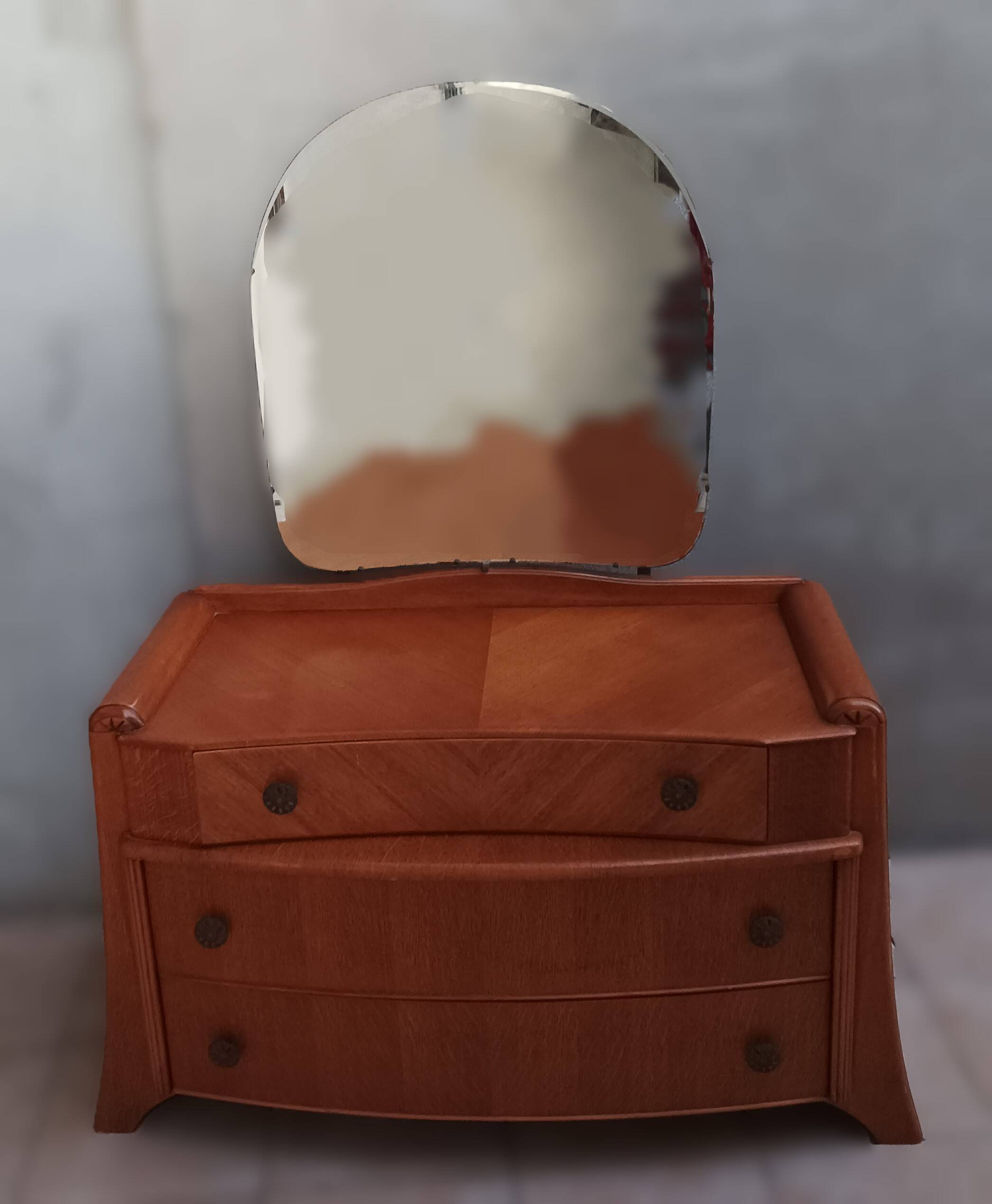 Austinsuite dressing table chest of drawers in Art Deco style oak 1960