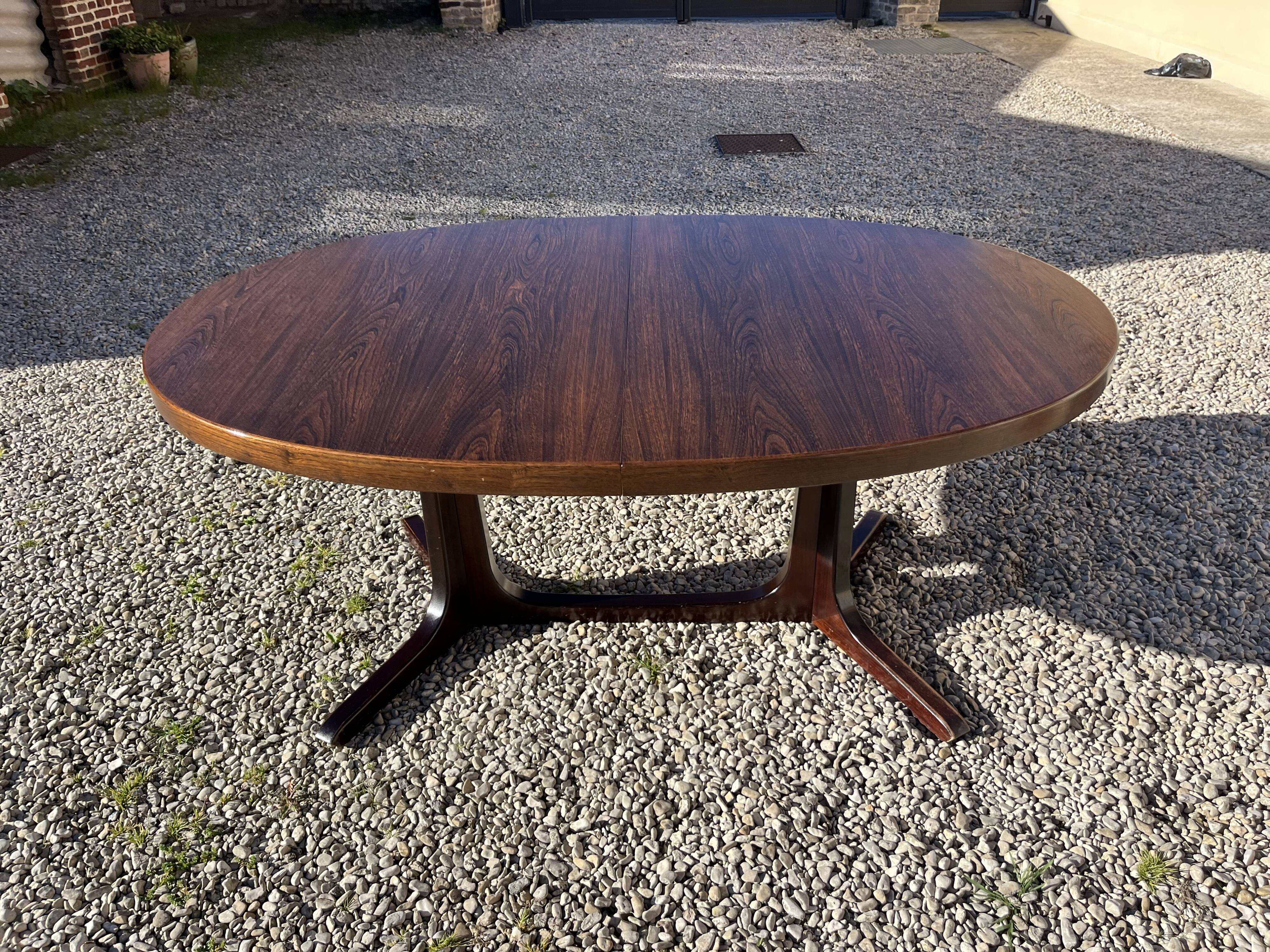 Vintage oval Baumann table in elm