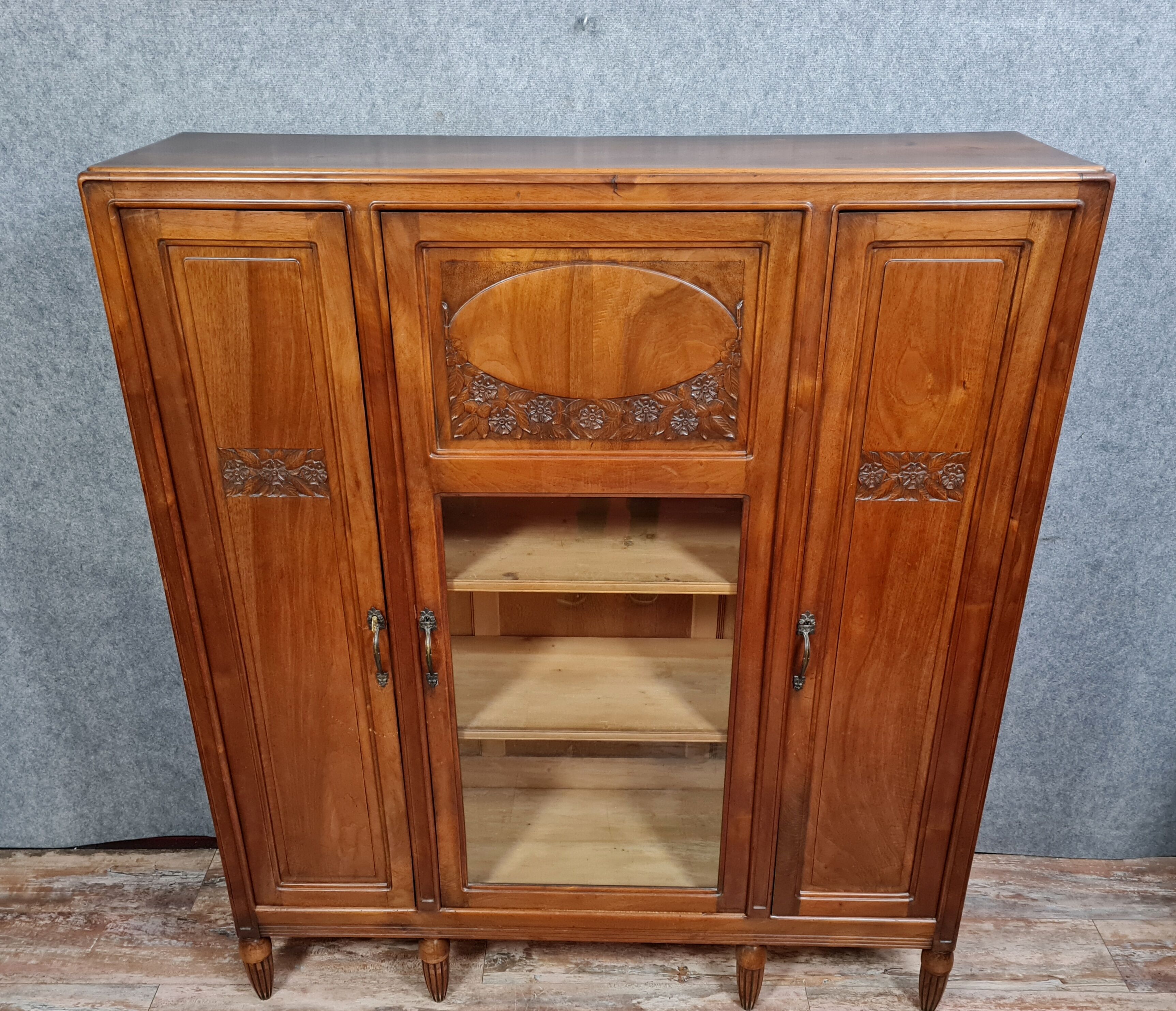 Art deco period library in blond mahogany circa 1925