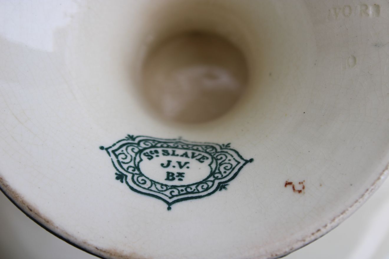 Ceramic standing cut