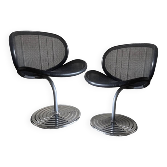 Pair of O-line design chairs by Herbert Ohl