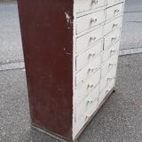 Workshop cabinet with drawers