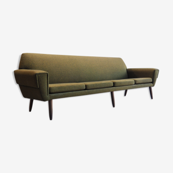 Danish 4 seater sofa in green woolen fabric 60s