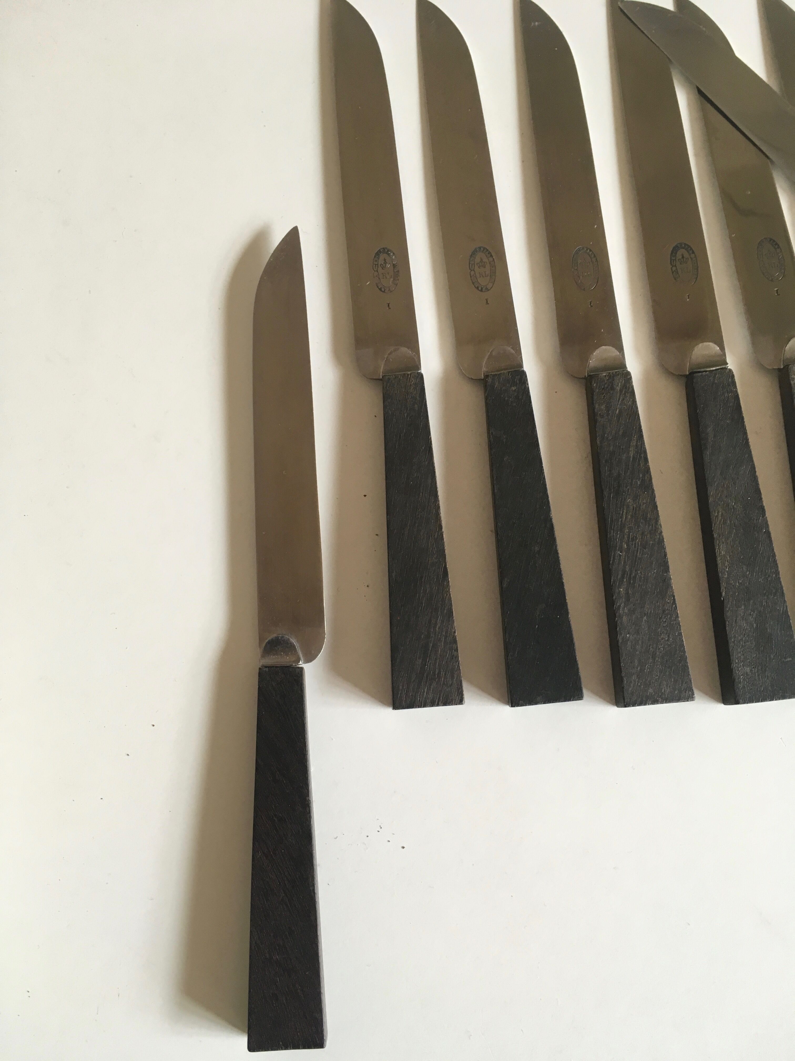 Set of 8 Art Deco knives in rosewood Robert Linzeler Paris