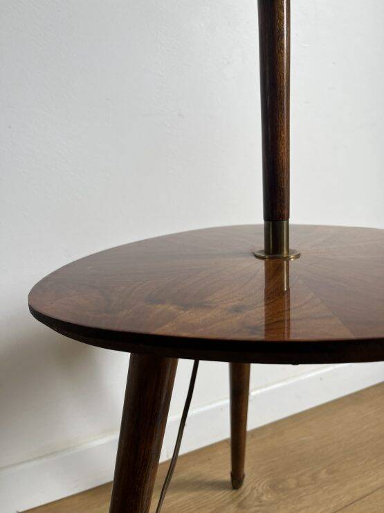lampadaire vintage avec tablette et pied tripode