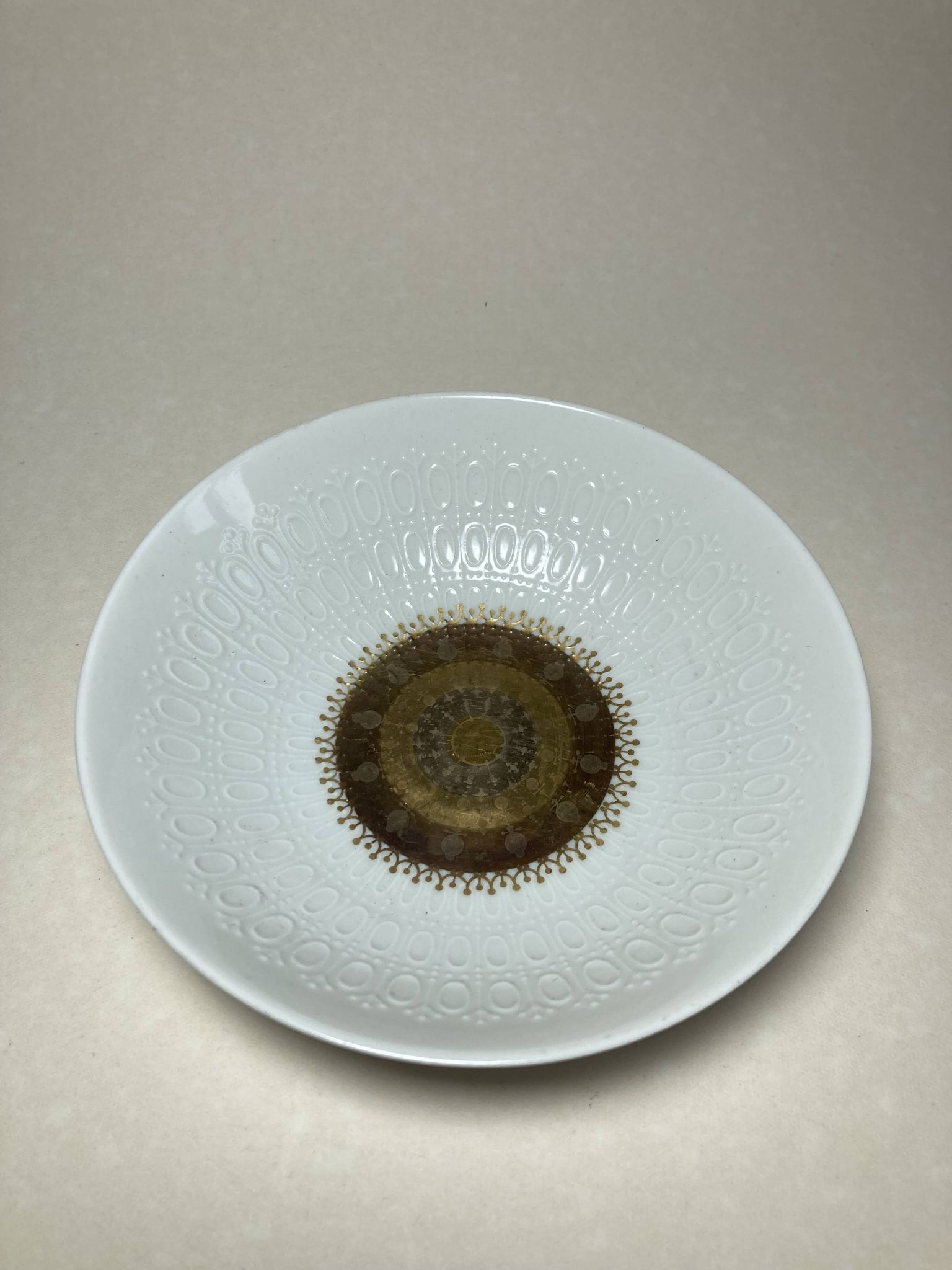 Plats en porcelaine