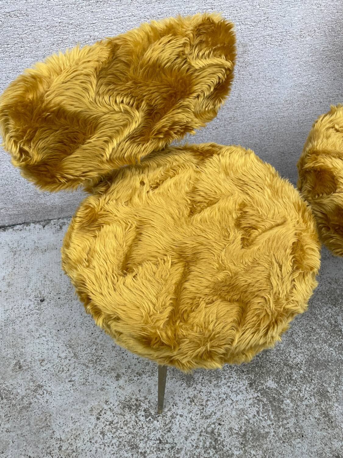 2 armchairs with faux fur, Pelfran, from the 60s/70s.