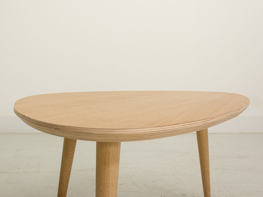 Oak coffee table (82x56cm)