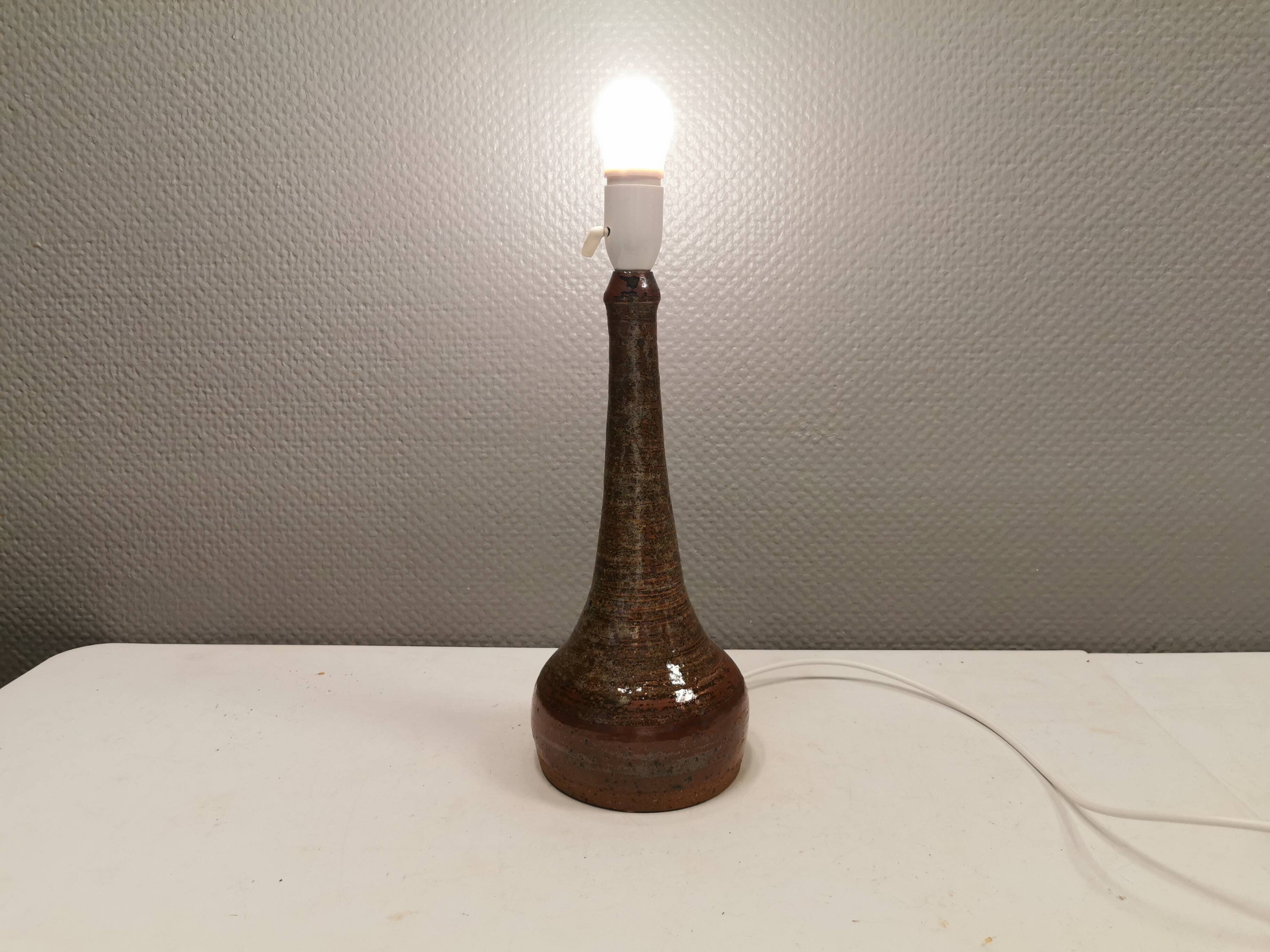 Ceramic table lamp, by Helle Allpass, Denmark 1970s.