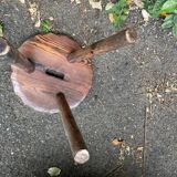 Tripod stool