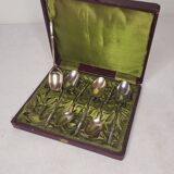 6 Art Nouveau silver-plated metal teaspoons