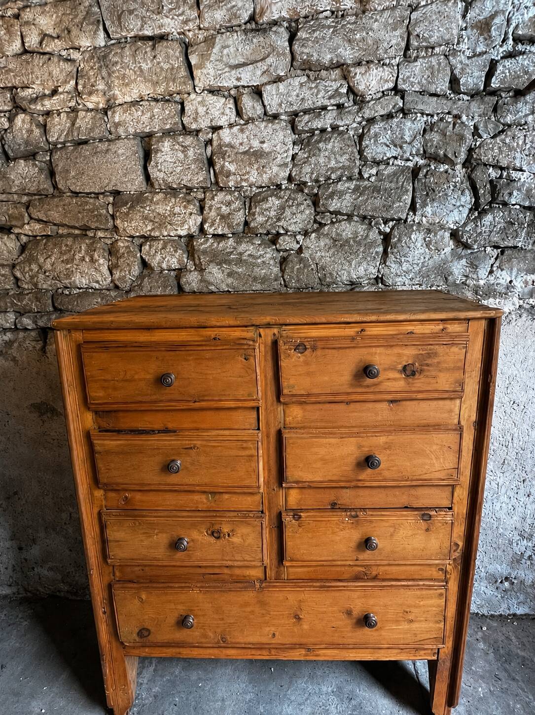 Commode - unique semainier savoyard