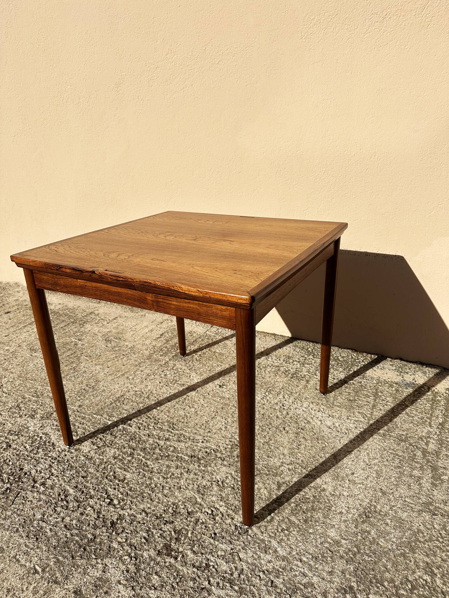 Danish extendable dining table in Rio rosewood 1960