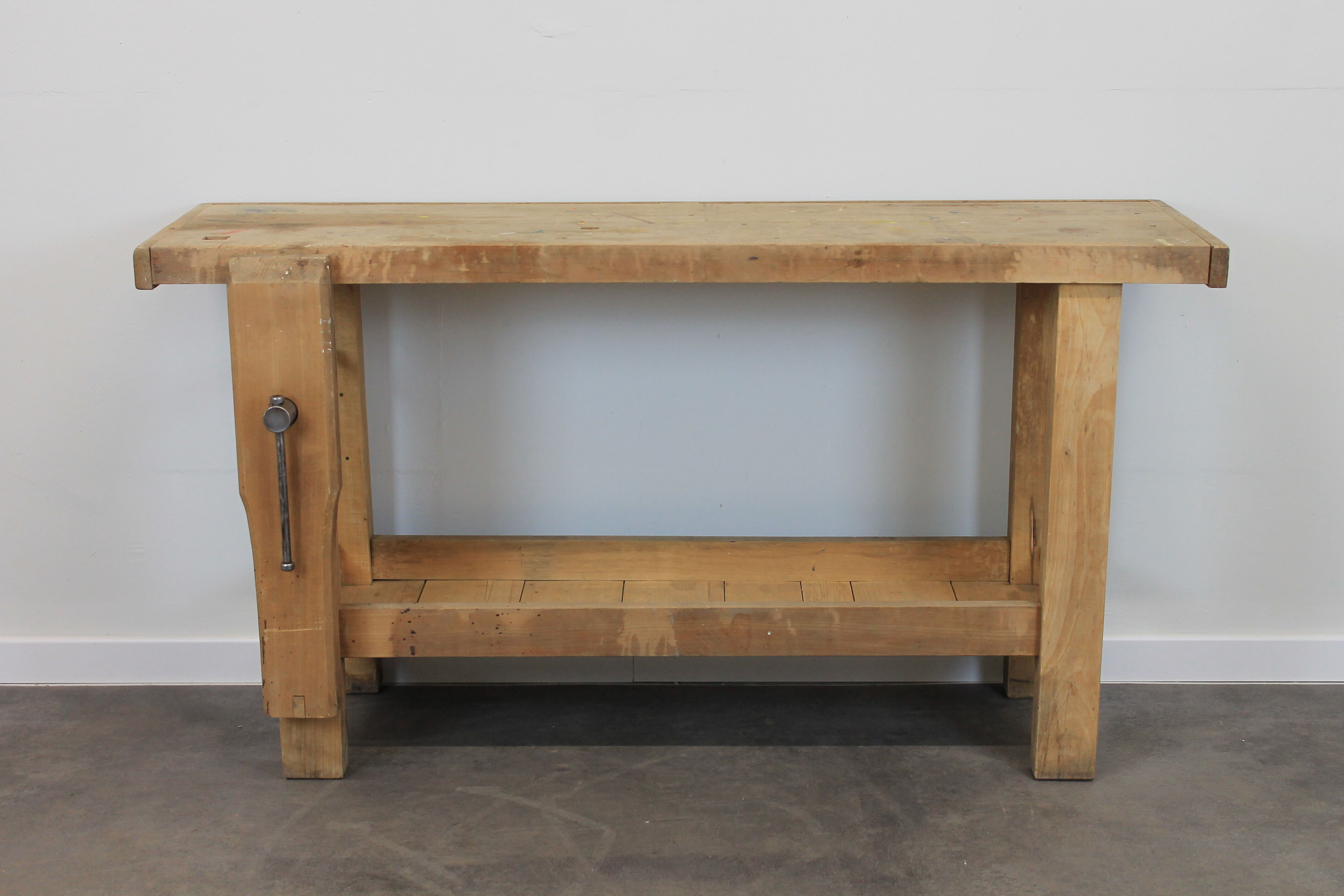 Carpenter's establishment