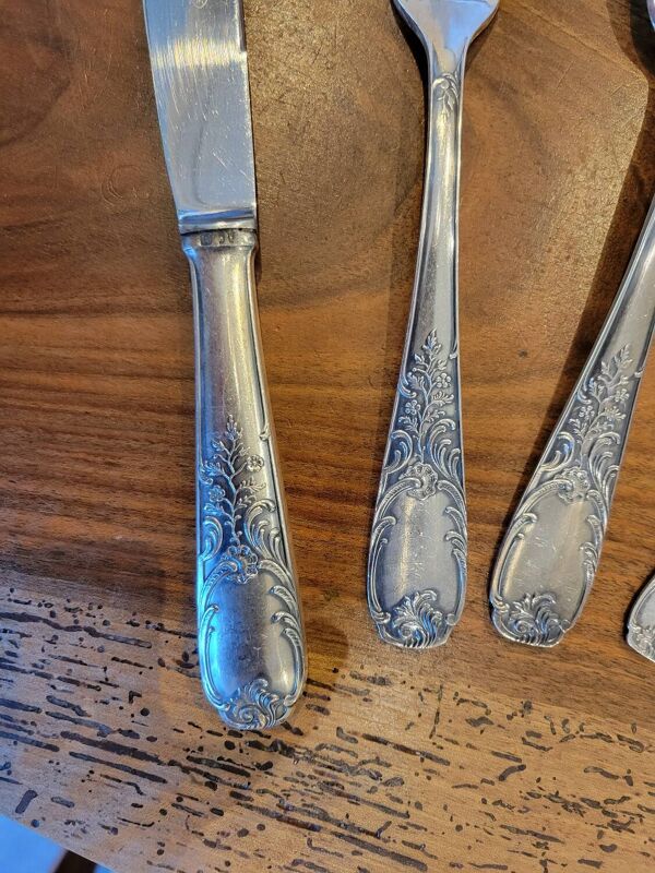 Ménagère en argent 49 pièces