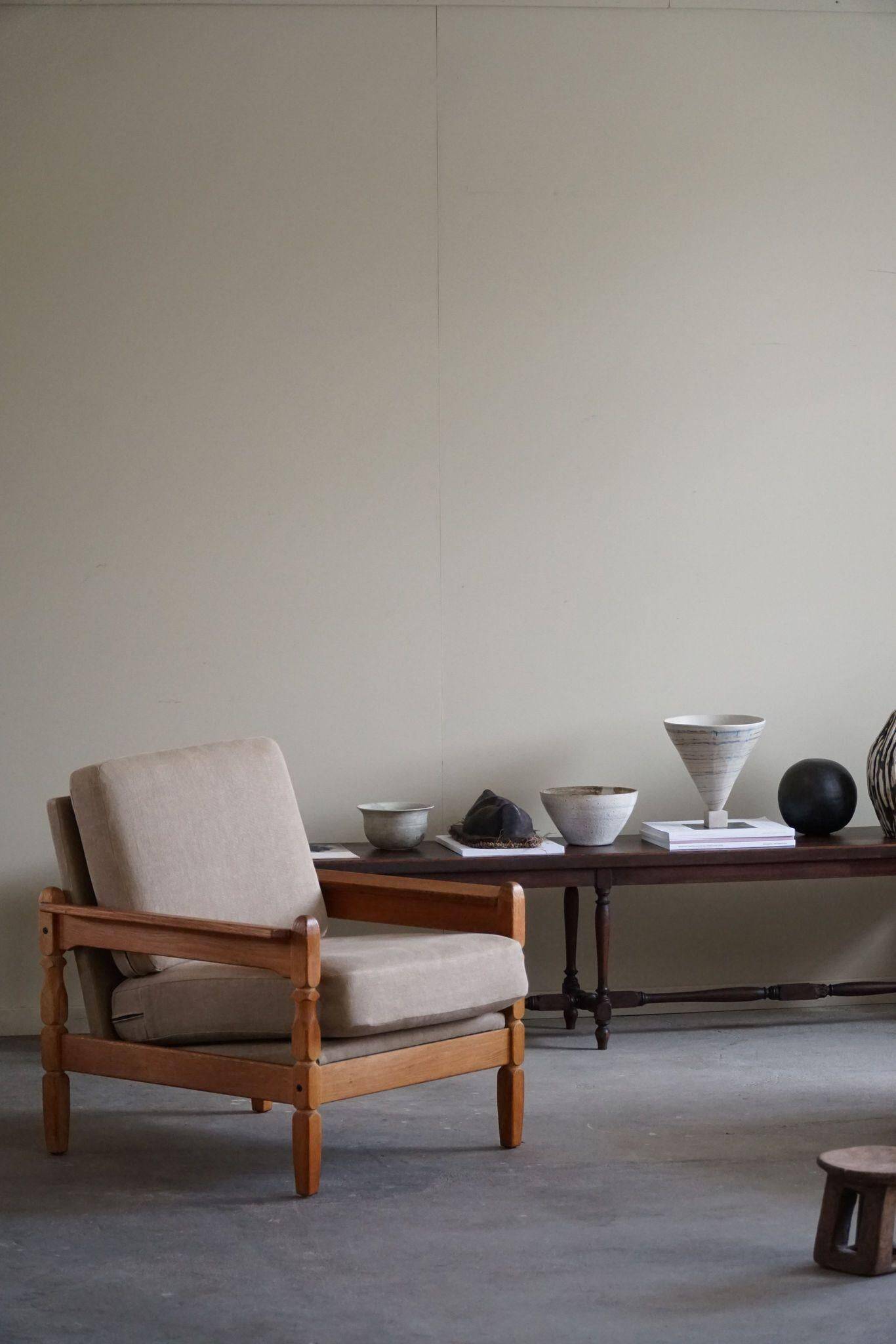 Modern Danish, Pair of Lounge Armchairs in Oak and Linen, Henning Kjærnulf, 1960s